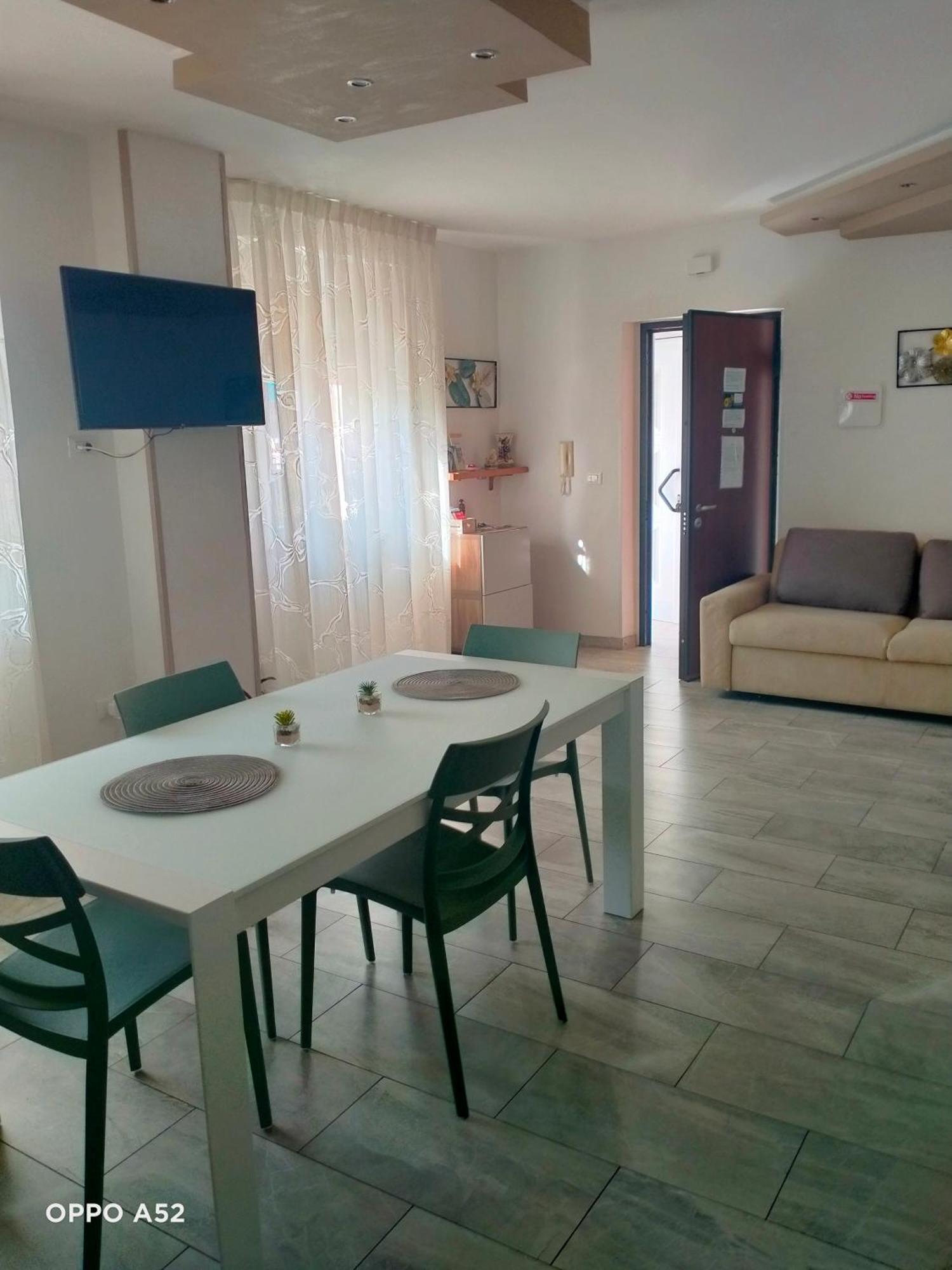 Ferienwohnung Perla Di Mare Montesilvano Marina Exterior foto